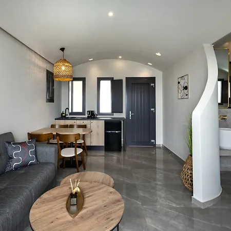 Kudos Firostefani Апарт-отель Тира