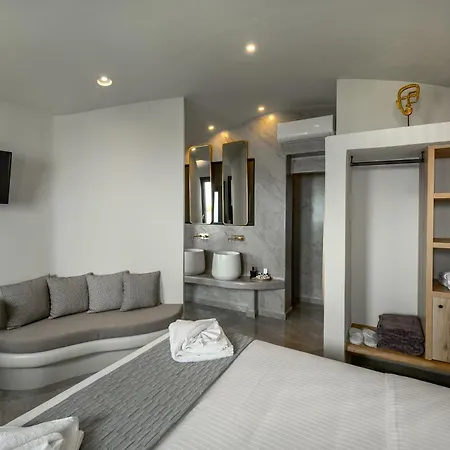 Kudos Firostefani 4* Тира