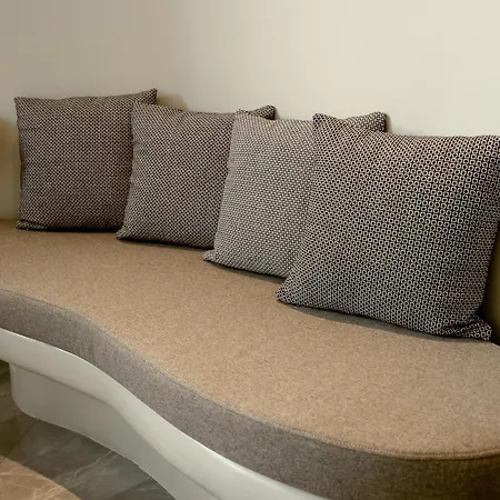 Kudos Firostefani Fira (Santorini)