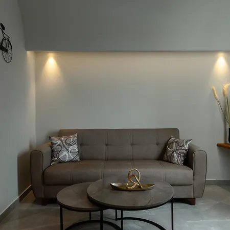 Kudos Firostefani Aparthotel