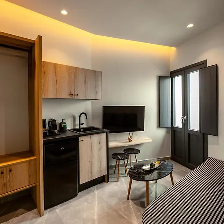 Kudos Firostefani Hotel apartamentowy 4*