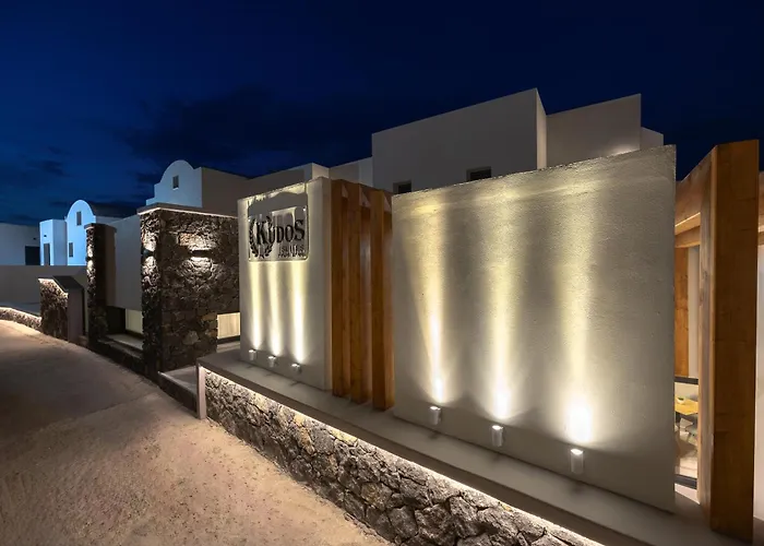 Kudos Firostefani Hotel apartamentowy