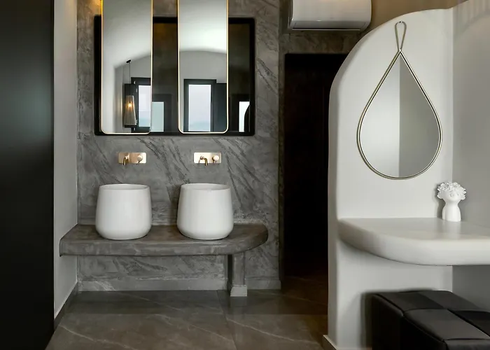 Kudos Firostefani 费拉