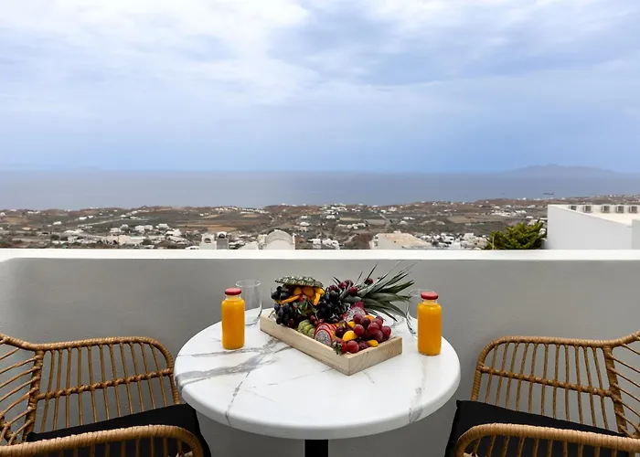 Kudos Firostefani 公寓式酒店