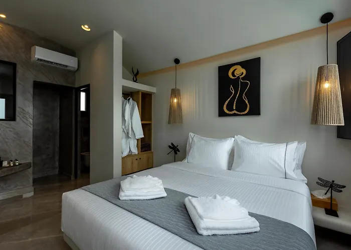 Kudos Firostefani Fira (Santorini)