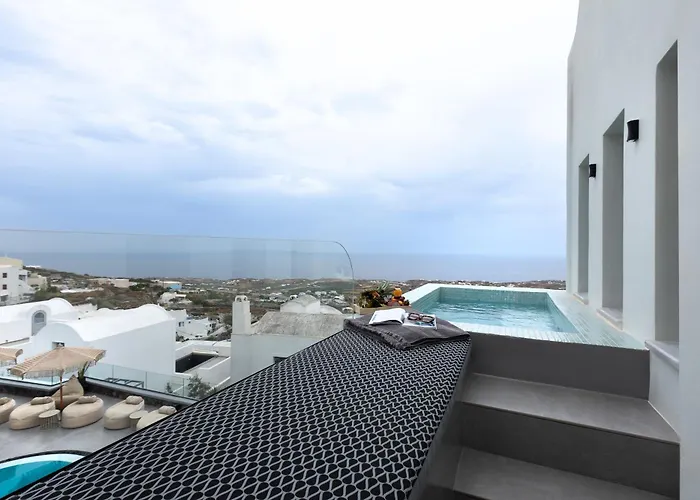 Kudos Firostefani 公寓式酒店