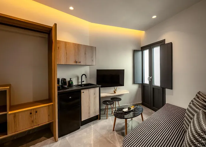 Kudos Firostefani Hotel apartamentowy 4*