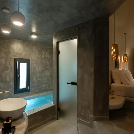 Kudos Firostefani Apartahotel