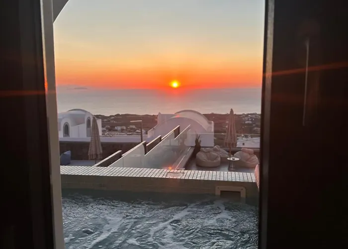 Aparthotel Kudos Firostefani 4*