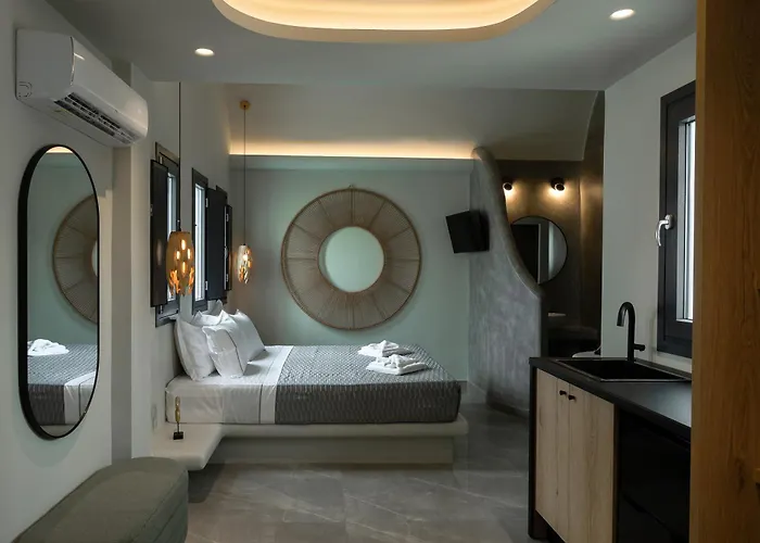 Kudos Firostefani Aparthotel