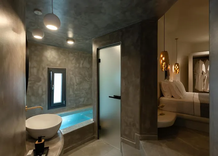 Kudos Firostefani Aparthotel