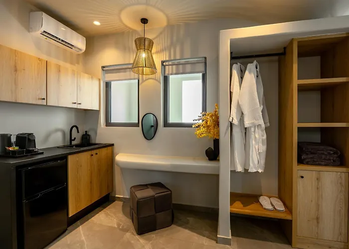 Kudos Firostefani 4* Тира