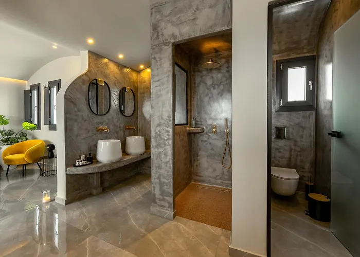 Aparthotel Kudos Firostefani 4*