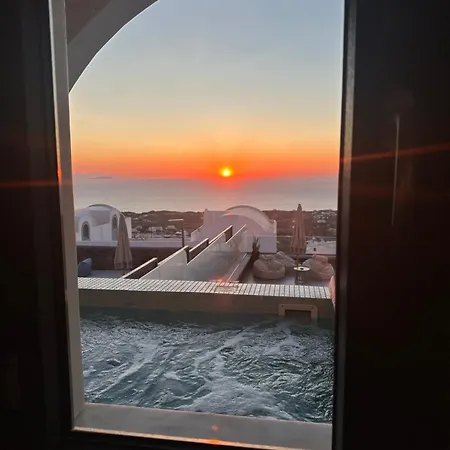 아파트호텔 Kudos Firostefani 4*