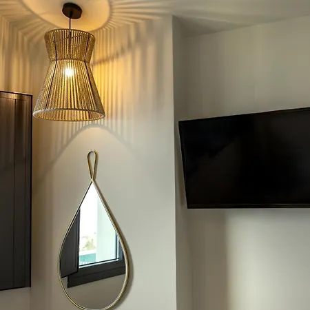 Kudos Firostefani 아파트호텔 산토리니